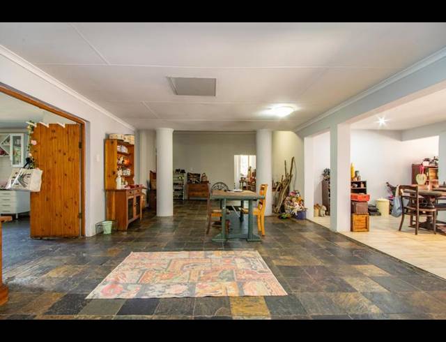 16 BEDROOM HOUSE FOR SALE IN BEAULIEU